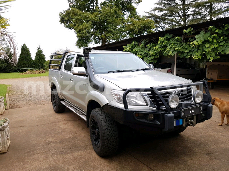 Big with watermark toyota hilux maputo maputo 9248