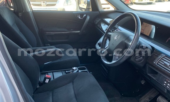 Comprar Usado Honda Elysion Prata Carro em Maputo em Maputo Comprar Usado Honda Elysion Prata Carro em Maputo em Maputo