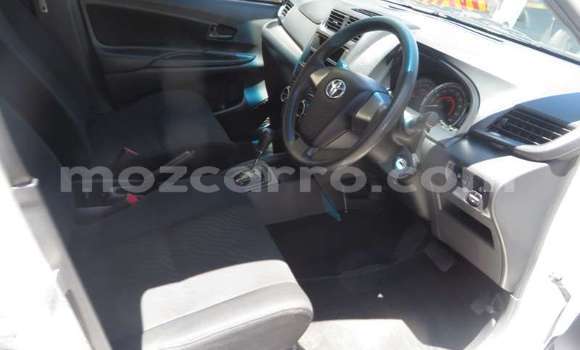 Tenga Tsaru Toyota Avanza Chena Mota in Mabalane in Gaza Tenga Tsaru Toyota Avanza Chena Mota in Mabalane in Gaza