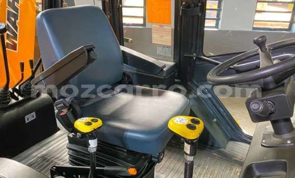 Buy Used Caterpillar 120 Other Truck in Maputo in Maputo Buy Used Caterpillar 120 Other Truck in Maputo in Maputo