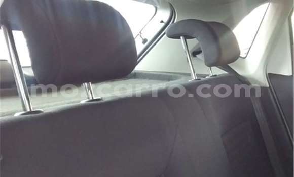 Comprar Usado Volkswagen Polo Branco Carro em Beira em Sofala Comprar Usado Volkswagen Polo Branco Carro em Beira em Sofala