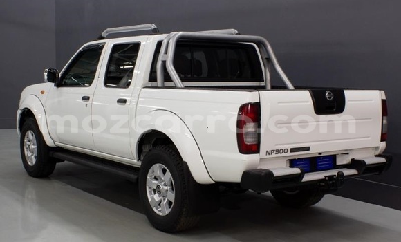 Buy Used Nissan NP 300 White Car in Maputo in Maputo Buy Used Nissan NP 300 White Car in Maputo in Maputo