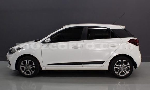 Buy Used Hyundai i20 White Car in Maputo in Maputo Buy Used Hyundai i20 White Car in Maputo in Maputo