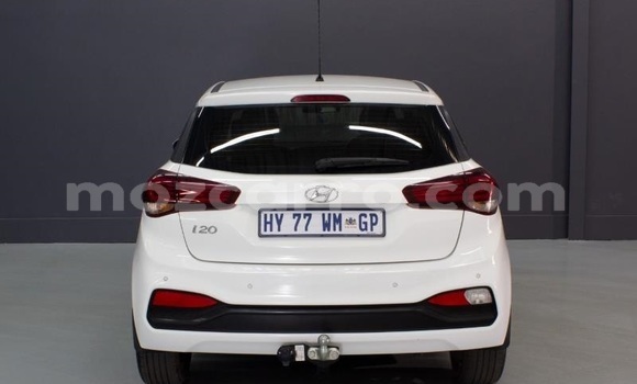 Buy Used Hyundai i20 White Car in Maputo in Maputo Buy Used Hyundai i20 White Car in Maputo in Maputo