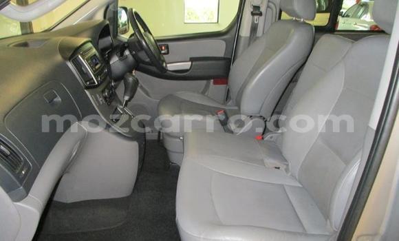 Tenga Imported Hyundai H1 Sirivha Mota in Zumbo in Tete Tenga Imported Hyundai H1 Sirivha Mota in Zumbo in Tete