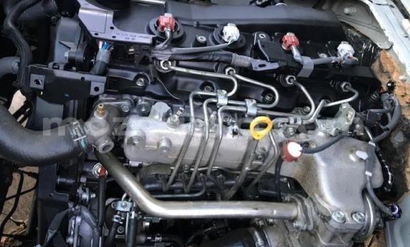 Comprar Usado Toyota Grand HiAce Branco Carro em Beira em Sofala