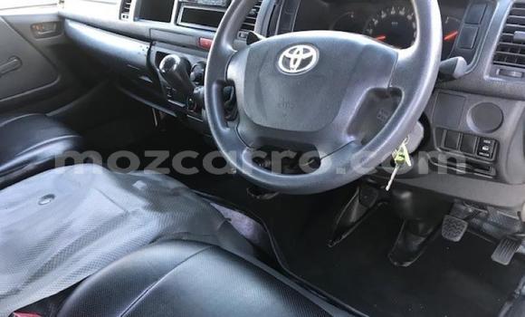 Buy Used Toyota Grand HiAce White Car in Beira in Sofala Buy Used Toyota Grand HiAce White Car in Beira in Sofala