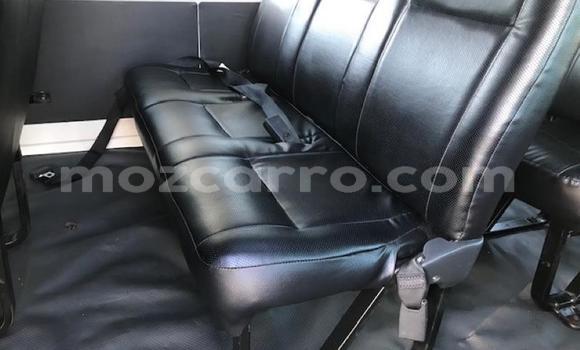 Buy Used Toyota Grand HiAce White Car in Beira in Sofala Buy Used Toyota Grand HiAce White Car in Beira in Sofala