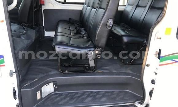 Buy Used Toyota Grand HiAce White Car in Beira in Sofala Buy Used Toyota Grand HiAce White Car in Beira in Sofala