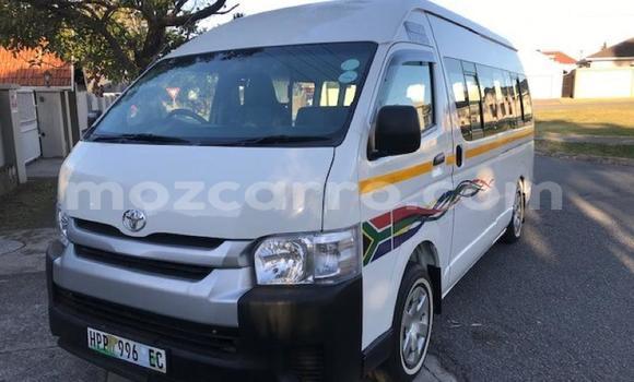 Buy Used Toyota Grand HiAce White Car in Beira in Sofala Buy Used Toyota Grand HiAce White Car in Beira in Sofala