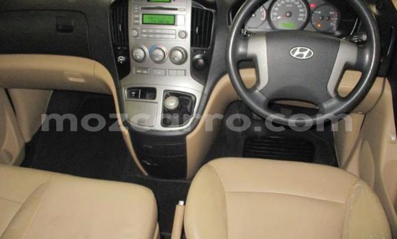 Tenga Imported Hyundai H1 Chena Mota in Zumbo in Tete Tenga Imported Hyundai H1 Chena Mota in Zumbo in Tete