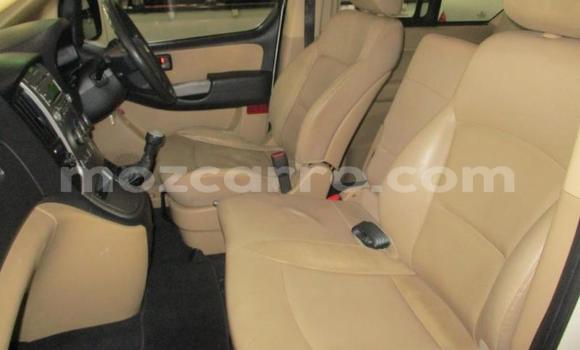 Tenga Imported Hyundai H1 Chena Mota in Zumbo in Tete Tenga Imported Hyundai H1 Chena Mota in Zumbo in Tete