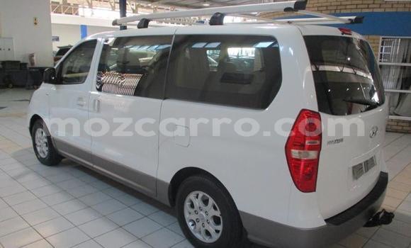 Tenga Imported Hyundai H1 Chena Mota in Zumbo in Tete Tenga Imported Hyundai H1 Chena Mota in Zumbo in Tete