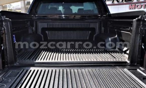 Tenga Tsaru Ford V8 Zvimwe Mota in Mocambique in Nampula Tenga Tsaru Ford V8 Zvimwe Mota in Mocambique in Nampula