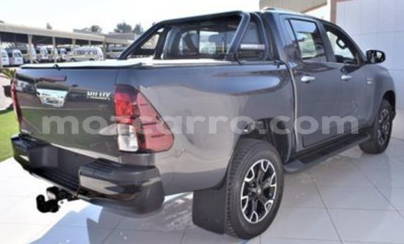Nunua Ilio tumika Toyota Hilux Bluu Gari ndani ya Mocambique nchini Nampula Nunua Ilio tumika Toyota Hilux Bluu Gari ndani ya Mocambique nchini Nampula