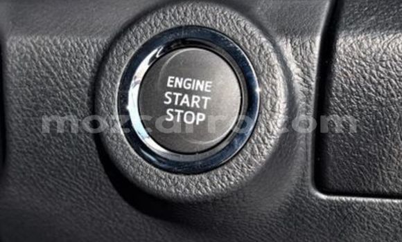 Nunua Ilio tumika Toyota Hilux Bluu Gari ndani ya Mocambique nchini Nampula Nunua Ilio tumika Toyota Hilux Bluu Gari ndani ya Mocambique nchini Nampula