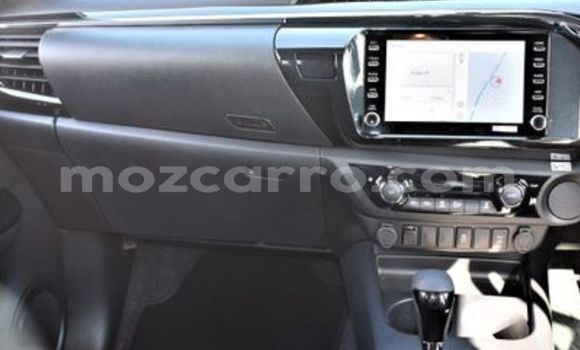Nunua Ilio tumika Toyota Hilux Bluu Gari ndani ya Mocambique nchini Nampula Nunua Ilio tumika Toyota Hilux Bluu Gari ndani ya Mocambique nchini Nampula