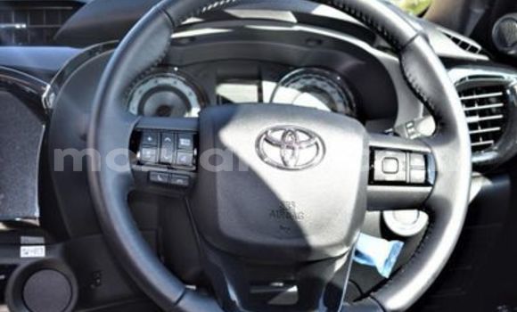 Nunua Ilio tumika Toyota Hilux Bluu Gari ndani ya Mocambique nchini Nampula Nunua Ilio tumika Toyota Hilux Bluu Gari ndani ya Mocambique nchini Nampula