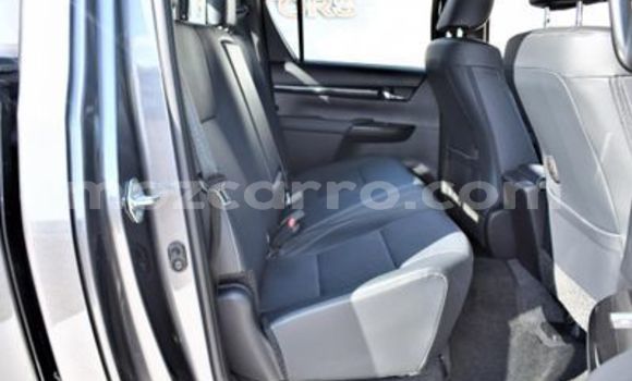 Nunua Ilio tumika Toyota Hilux Bluu Gari ndani ya Mocambique nchini Nampula Nunua Ilio tumika Toyota Hilux Bluu Gari ndani ya Mocambique nchini Nampula