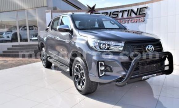 Nunua Ilio tumika Toyota Hilux Bluu Gari ndani ya Mocambique nchini Nampula Nunua Ilio tumika Toyota Hilux Bluu Gari ndani ya Mocambique nchini Nampula