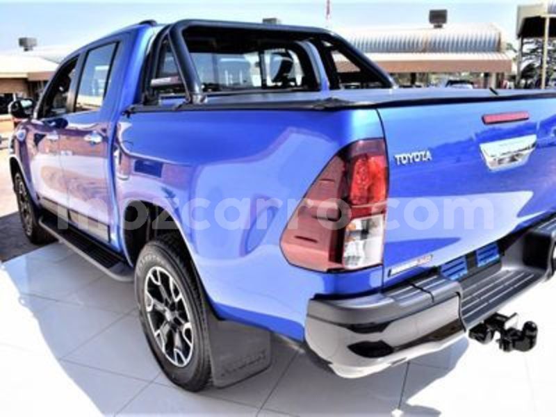 Big with watermark toyota hilux nampula mocambique 9288