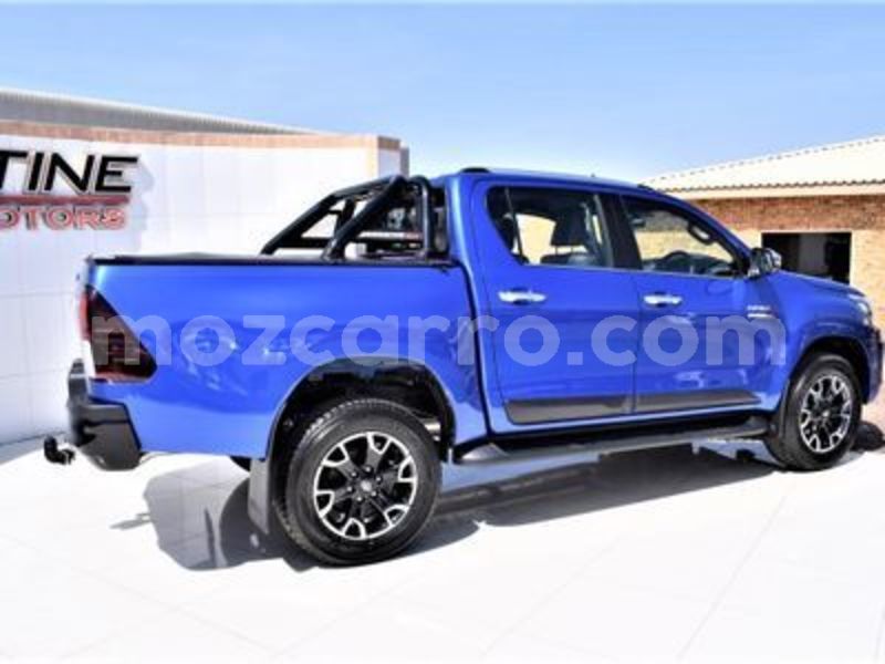 Big with watermark toyota hilux nampula mocambique 9288