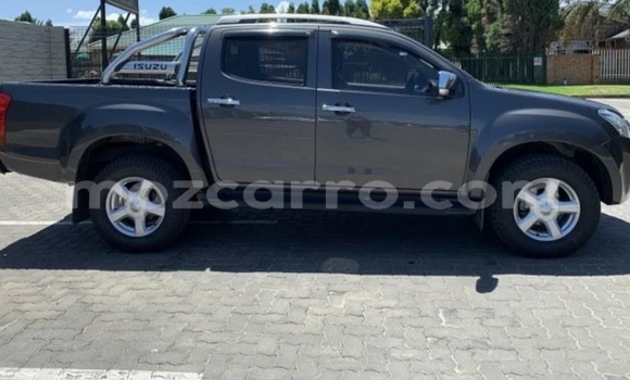Nunua Ilio tumika Isuzu VehiCross Fedha Gari ndani ya Maputo nchini Maputo Nunua Ilio tumika Isuzu VehiCross Fedha Gari ndani ya Maputo nchini Maputo