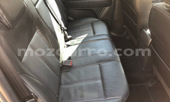 Nunua Ilio tumika Isuzu KB Fedha Gari ndani ya Maputo nchini Maputo Nunua Ilio tumika Isuzu KB Fedha Gari ndani ya Maputo nchini Maputo