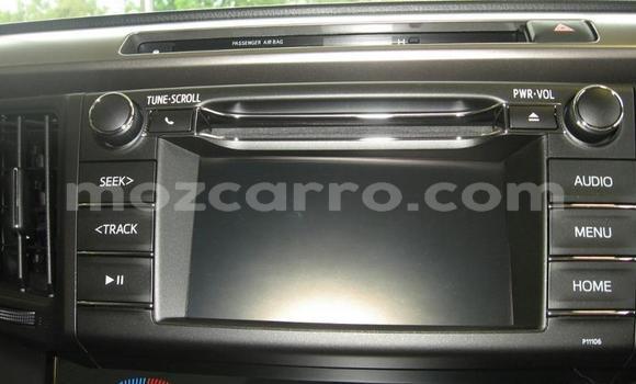 Nunua Ilio tumika Toyota RAV4 Nyeupe Gari ndani ya Maputo nchini Maputo Nunua Ilio tumika Toyota RAV4 Nyeupe Gari ndani ya Maputo nchini Maputo