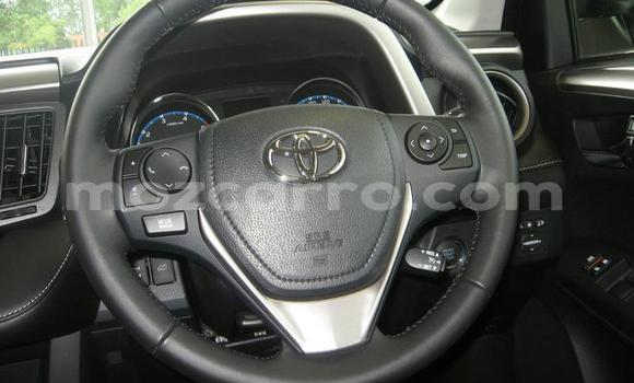 Nunua Ilio tumika Toyota RAV4 Nyeupe Gari ndani ya Maputo nchini Maputo Nunua Ilio tumika Toyota RAV4 Nyeupe Gari ndani ya Maputo nchini Maputo