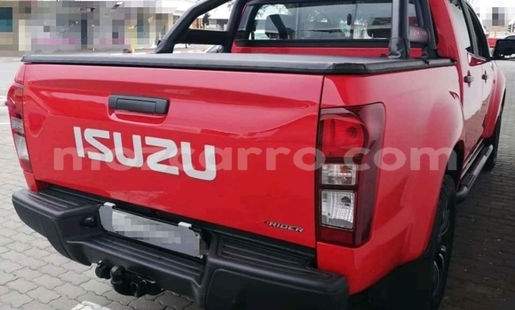 Comprar Usado Isuzu KB Vermelho Carro em Maputo em Maputo Comprar Usado Isuzu KB Vermelho Carro em Maputo em Maputo