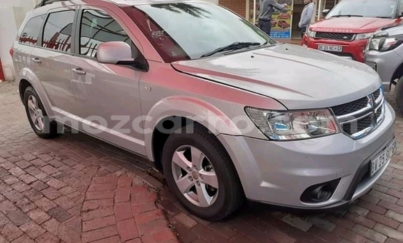 Tenga Tsaru Dodge Journey Sirivha Mota in Achachinja in Tete Tenga Tsaru Dodge Journey Sirivha Mota in Achachinja in Tete