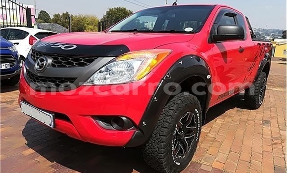 Nunua Ilio tumika Mazda BT-50 Nyekundu Gari ndani ya Maputo nchini Maputo Nunua Ilio tumika Mazda BT-50 Nyekundu Gari ndani ya Maputo nchini Maputo