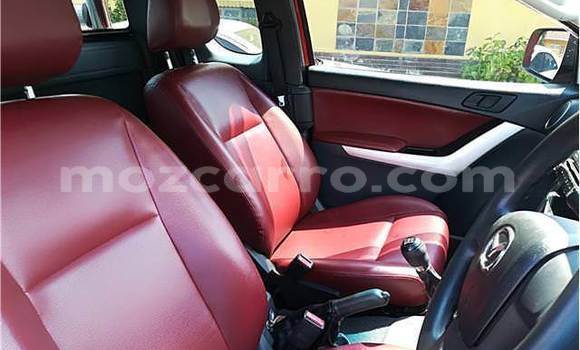 Nunua Ilio tumika Mazda BT-50 Nyekundu Gari ndani ya Maputo nchini Maputo Nunua Ilio tumika Mazda BT-50 Nyekundu Gari ndani ya Maputo nchini Maputo