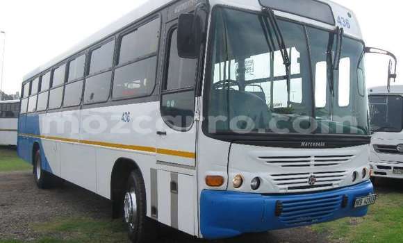 Nunua Ilio tumika Scania R420 Nyeupe Lori ndani ya Maputo nchini Maputo Nunua Ilio tumika Scania R420 Nyeupe Lori ndani ya Maputo nchini Maputo