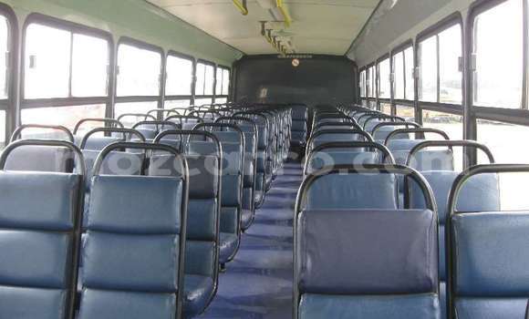 Nunua Ilio tumika Scania R420 Nyeupe Lori ndani ya Maputo nchini Maputo Nunua Ilio tumika Scania R420 Nyeupe Lori ndani ya Maputo nchini Maputo