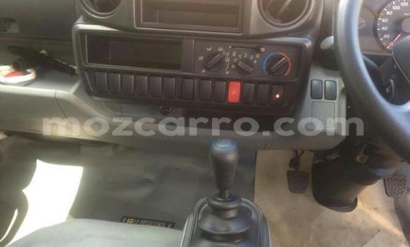Comprar Usado Toyota Dyna Branco Carro em Beira em Sofala Comprar Usado Toyota Dyna Branco Carro em Beira em Sofala
