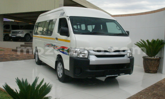 Nunua Ilio tumika Toyota Hiace Nyeupe Gari ndani ya Maputo nchini Maputo Nunua Ilio tumika Toyota Hiace Nyeupe Gari ndani ya Maputo nchini Maputo