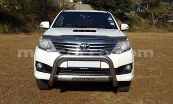 Buy Used Toyota Fortuner White Car in Lumbo in Nampula Buy Used Toyota Fortuner White Car in Lumbo in Nampula