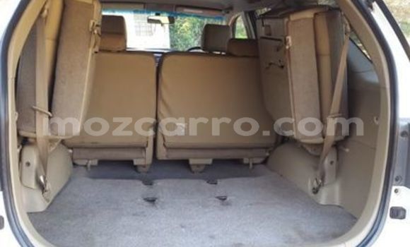 Buy Used Toyota Fortuner White Car in Lumbo in Nampula Buy Used Toyota Fortuner White Car in Lumbo in Nampula