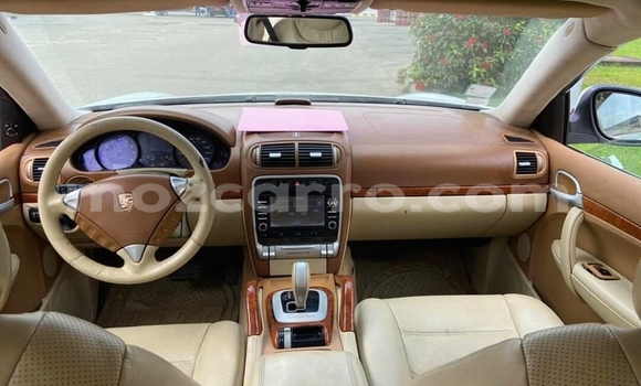 Tenga Tsaru Porsche Cayenne Chena Mota in Achachinja in Tete Tenga Tsaru Porsche Cayenne Chena Mota in Achachinja in Tete