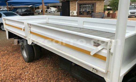 Buy Used Toyota Dyna White Truck in Maputo in Maputo Buy Used Toyota Dyna White Truck in Maputo in Maputo