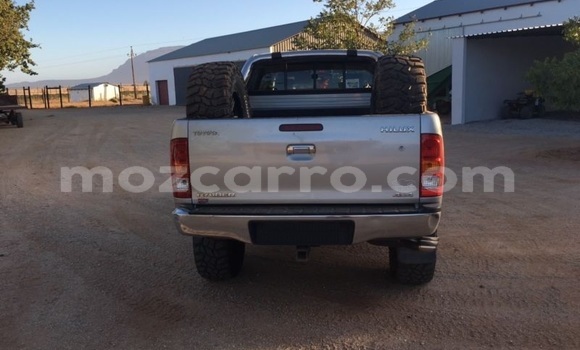 Buy Used Toyota Hilux Blue Car in Maputo in Maputo Buy Used Toyota Hilux Blue Car in Maputo in Maputo