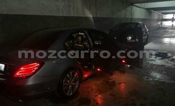 Tenga Tsaru Mercedes‒Benz C-Class Sirivha Mota in Maputo in Maputo Tenga Tsaru Mercedes‒Benz C-Class Sirivha Mota in Maputo in Maputo