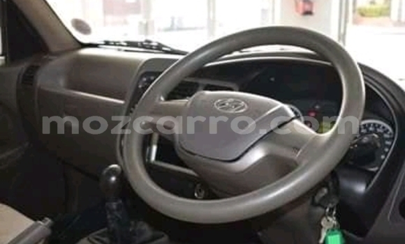 Tenga Tsaru Toyota Land Cruiser Chena Mota in Achachinja in Tete Tenga Tsaru Toyota Land Cruiser Chena Mota in Achachinja in Tete