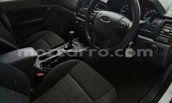 Tenga Tsaru Ford Everest Chena Mota in Achachinja in Tete Tenga Tsaru Ford Everest Chena Mota in Achachinja in Tete