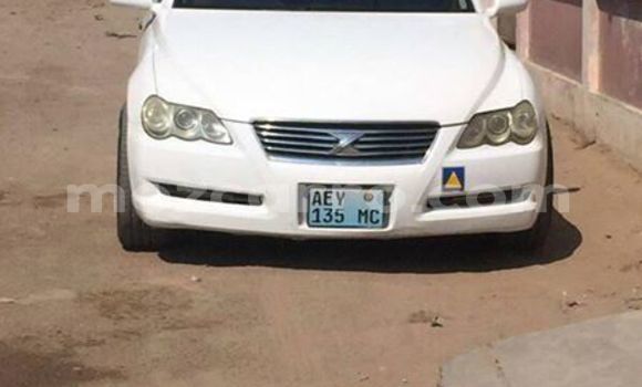 Tenga Tsaru Toyota Mark X Chena Mota in Maputo in Maputo Tenga Tsaru Toyota Mark X Chena Mota in Maputo in Maputo