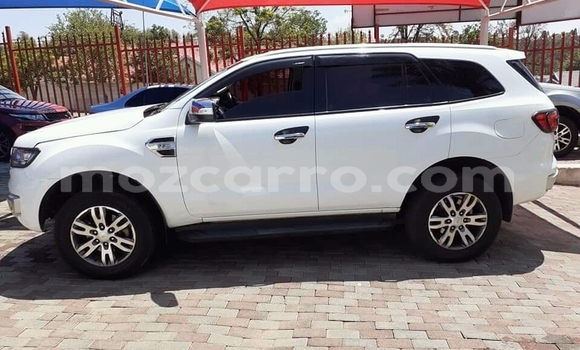 Tenga Tsaru Ford Everest Chena Mota in Achachinja in Tete Tenga Tsaru Ford Everest Chena Mota in Achachinja in Tete