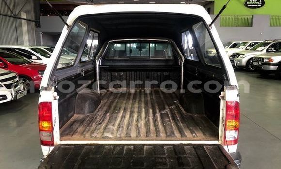 Buy Used Toyota Hilux White Car in Maputo in Maputo Buy Used Toyota Hilux White Car in Maputo in Maputo
