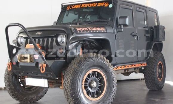 Nunua Ilio tumika Jeep Wrangler Nyeusi Gari ndani ya Maputo nchini Maputo